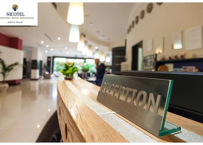 فندق Nicotel Pineto 4*