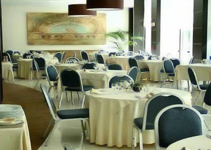 Nicotel Pineto كاستيلانيتا مارينا