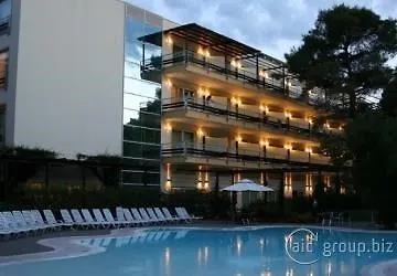 Nicotel Pineto فندق كاستيلانيتا مارينا