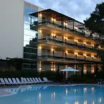 Szálloda Nicotel Pineto Castellaneta Marina