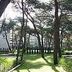 Nicotel Pineto Hotel