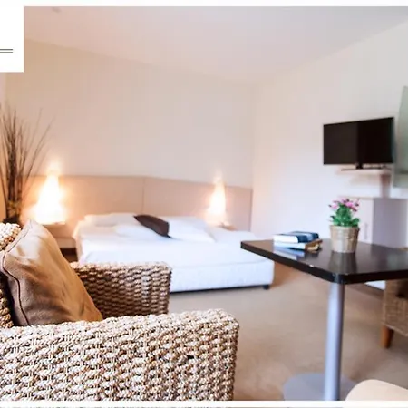 Nicotel Pineto Hotel 4*