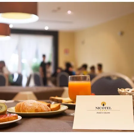 Nicotel Pineto Hotel 4*
