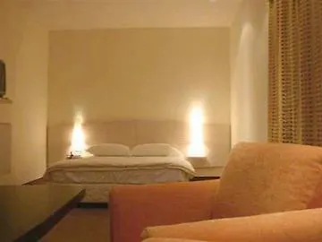 Nicotel Pineto Hotel 4*